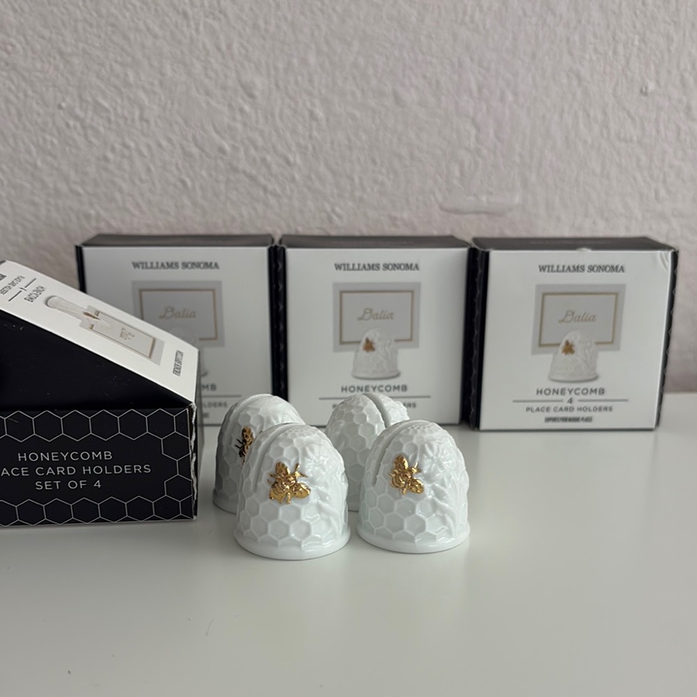 Williams Sonoma 4 White Honeycomb Place Card Holders with Gold Bee Accent